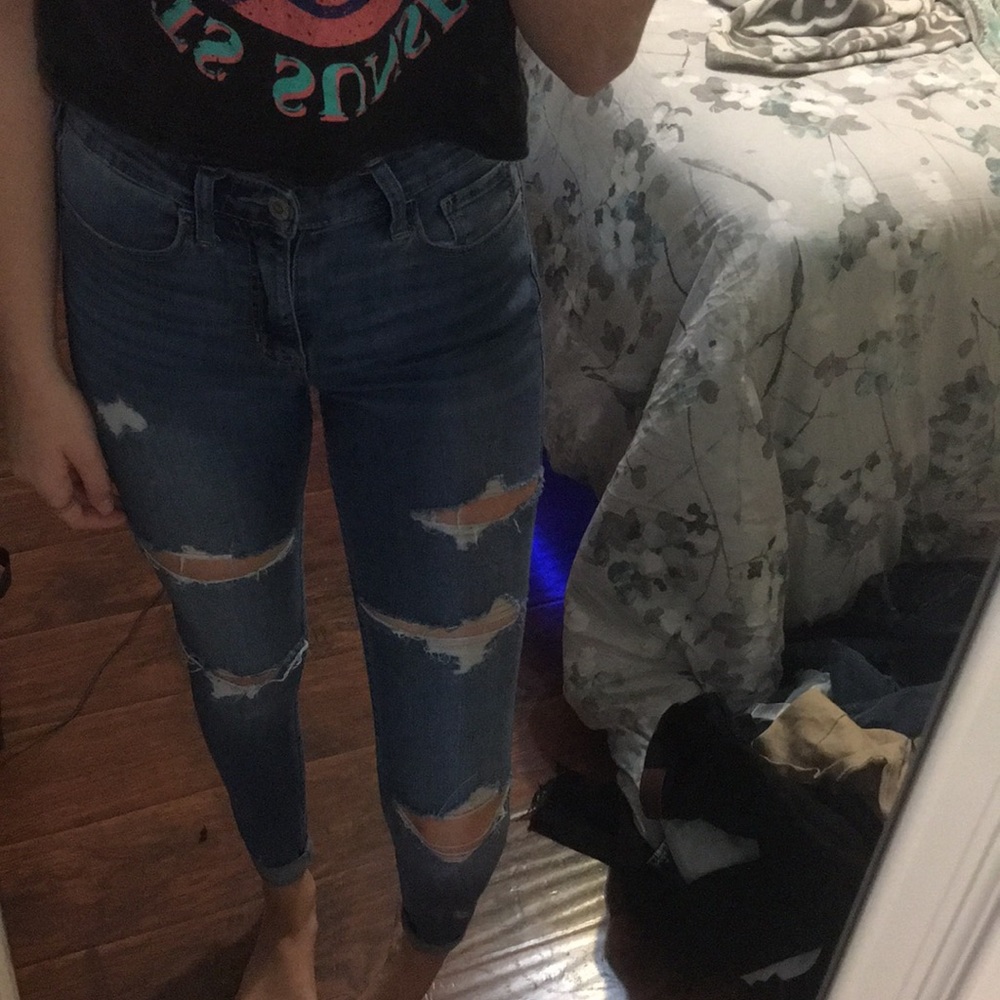 Hollister high rise super skinny destroyed jeans